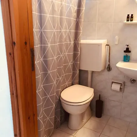 左伊旅馆 科林比亚