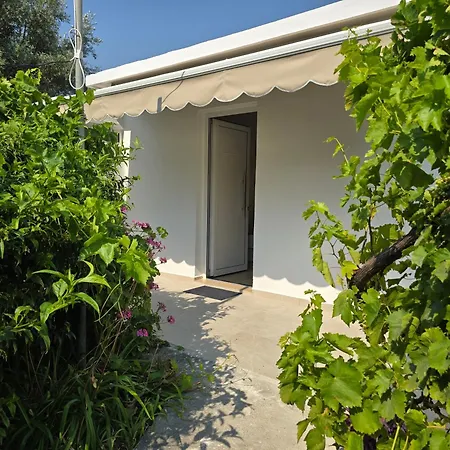 Zoi Apartmán *